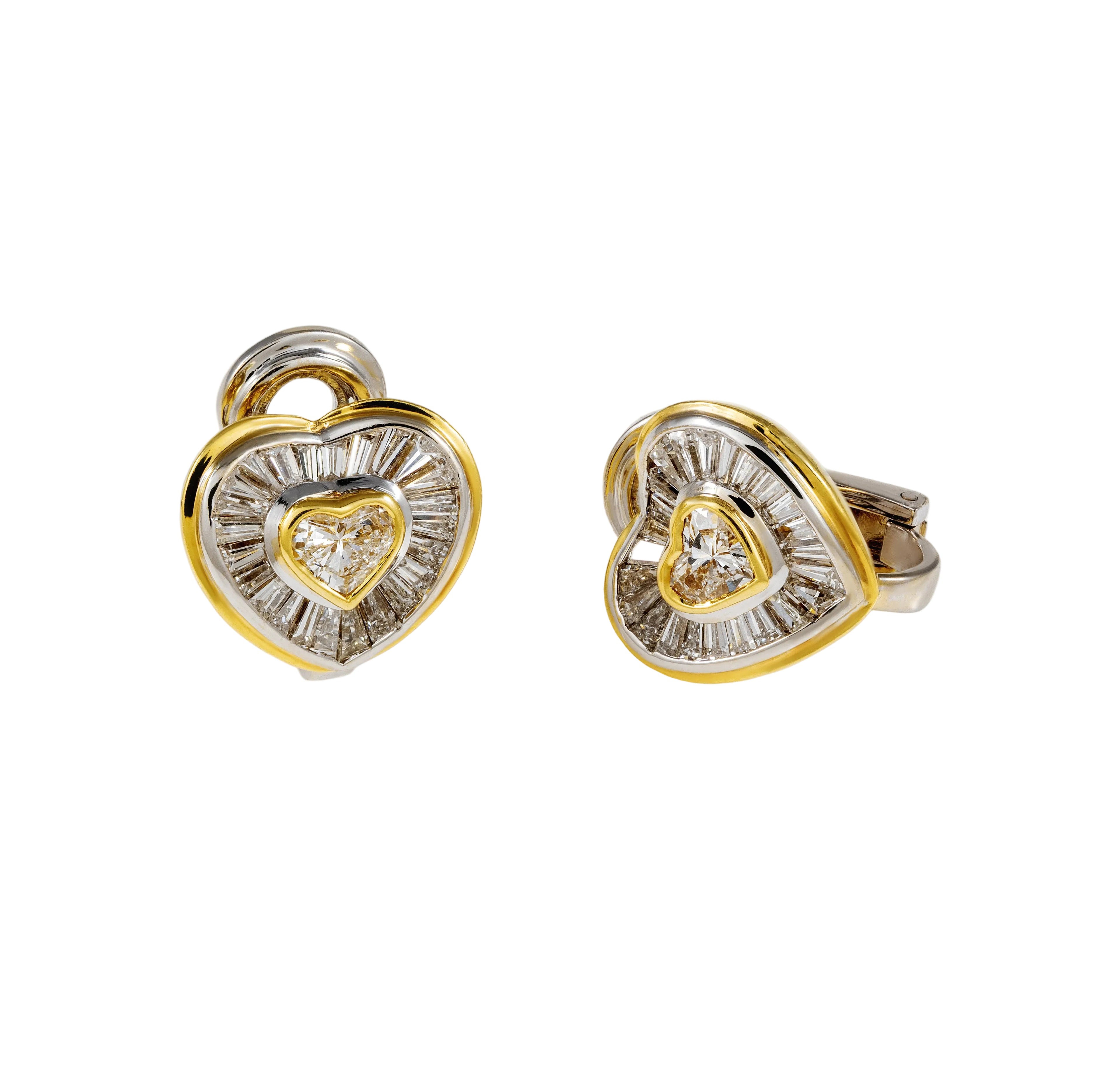 Gold Diamond Earrings 03083